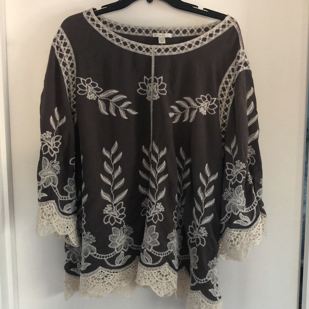 Gorgeous Est.1946 top Sz.26/28